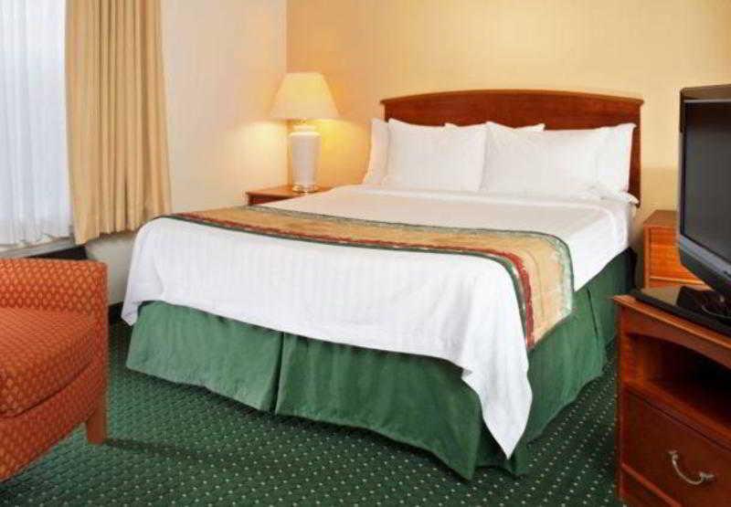 Sonesta Simply Suites Detroit Novi Rom bilde